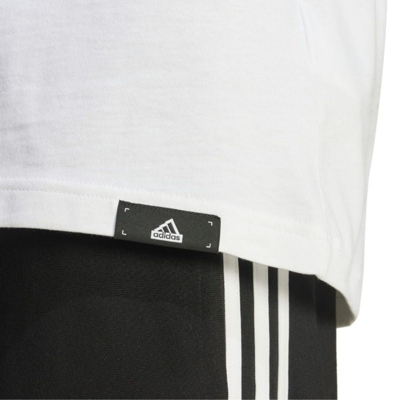 adidas Modern Essentials Graphic M T-shirt IW2634 Clothing/Lifestyle/T-shirts Adidas