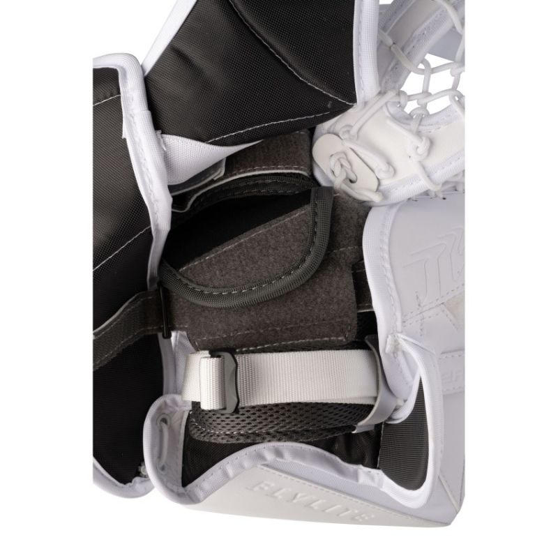 Bauer Vapor Flylite Sr. catcher In preparation Your Sports Performance