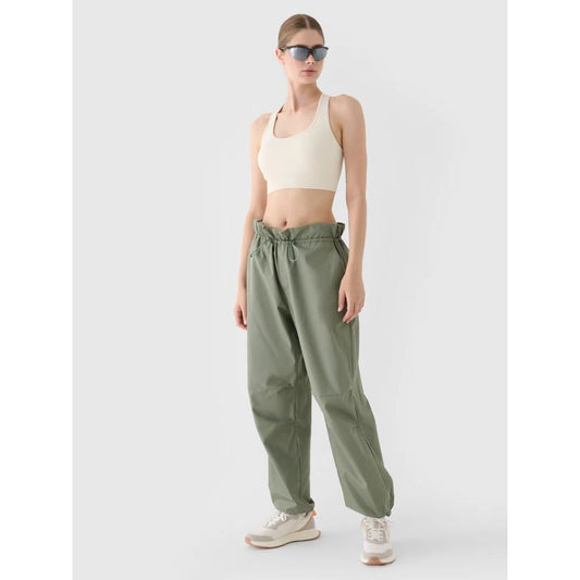 Women's casual oversize parachute pants 4F 4FRSS24TTROF1330-44S *Kategoria tymczasowa Your Sports Performance