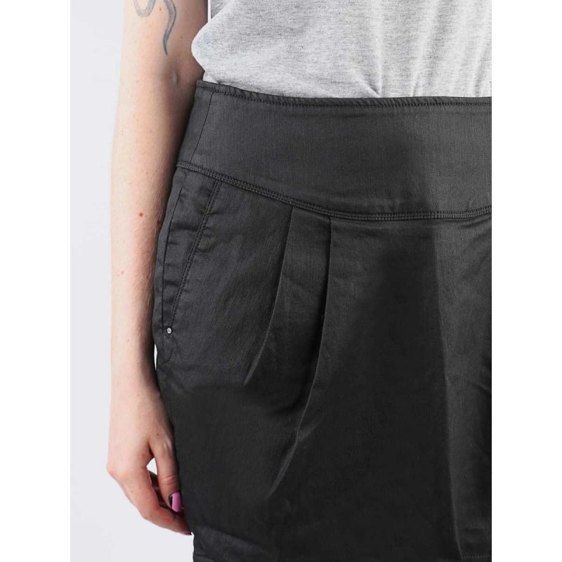 Guess Los Angeles W14D29DRM00-SICRN skirt In preparation Your Sports Performance