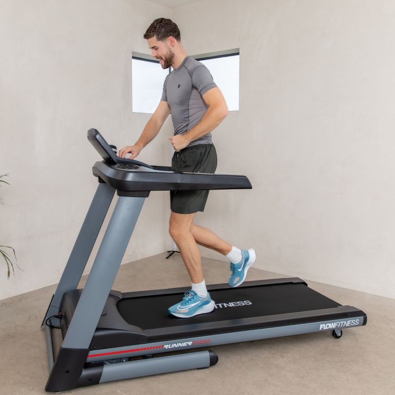 FLOW FITNESS ELECTRIC TREADMILL RUNNER DTM2500 In preparation Your Sports Performance