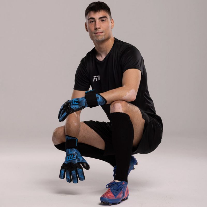 FM Varis X Pro S953314 Goalkeeping Gloves Accessories/Gloves Your Sports Performance