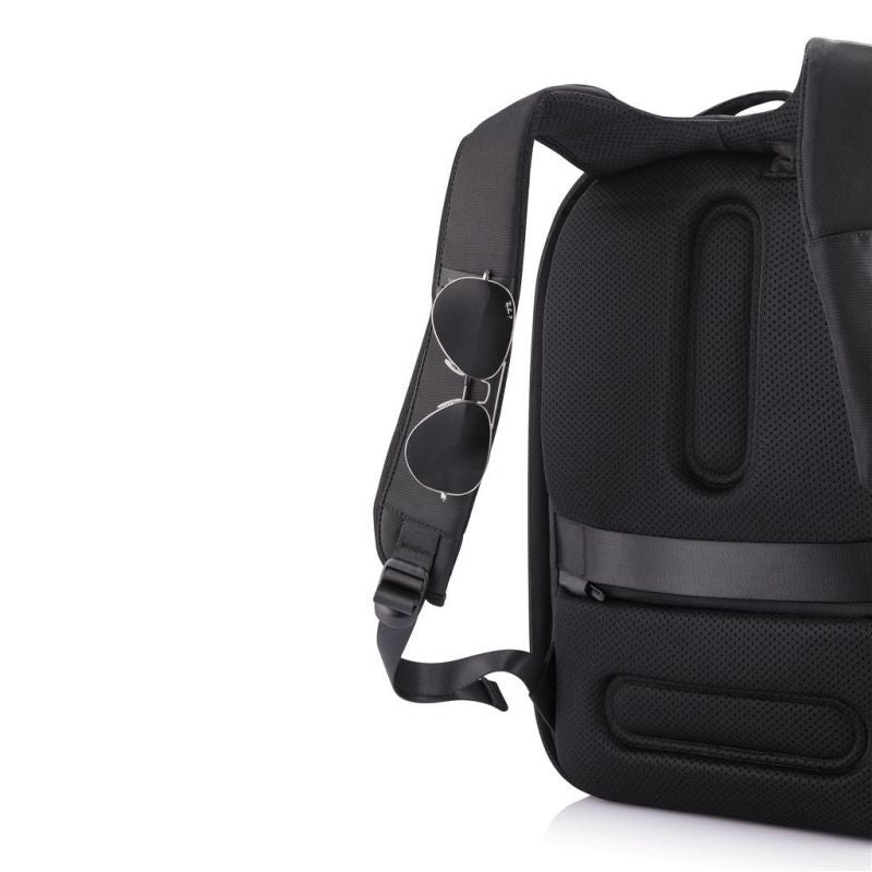XD DESIGN ANTI-THEFT BACKPACK FLEX GYM BAG BLACK P/N: P705.801 Import z Action/Bagaż/Plecaki Your Sports Performance