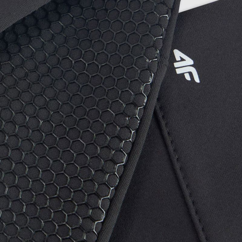 Gloves 4F U150 deep black 4FWMM00AGLOU150 20S In preparation Your Sports Performance