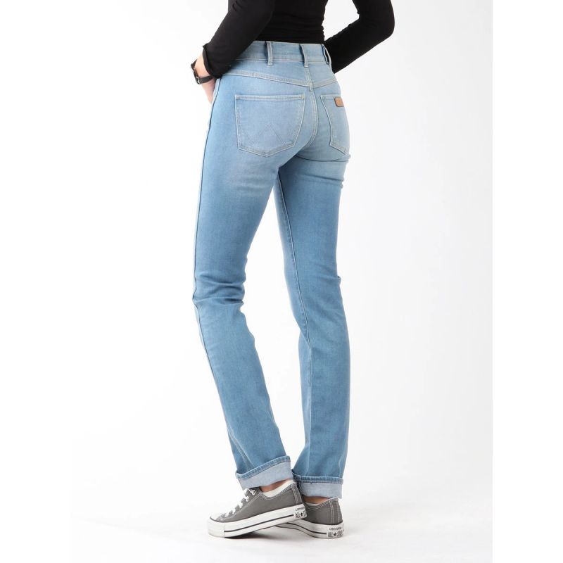 Wrangler Caitlin Blue Baloo jeans W24CH145X Clothing/Lifestyle/Trousers, shorts/Wrangler Your Sports Performance