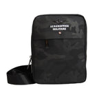 Aeronautica Militare Fly Camo Black Men's Shoulder Bag - AM-361 Akcesoria i sprzęt koszykarski/Torby i plecaki Your Sports Performance