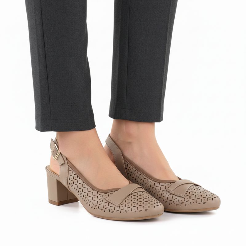 Women's openwork pumps with a strap, beige Jezzi ASA212-8 To be categorized Your Sports Performance