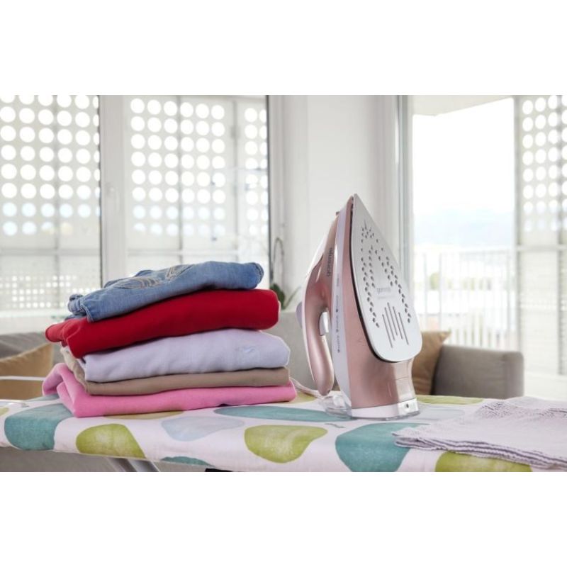 Gorenje SIH3200WR steam iron AGD - Produkty/Żelazka i generatory pary Your Sports Performance