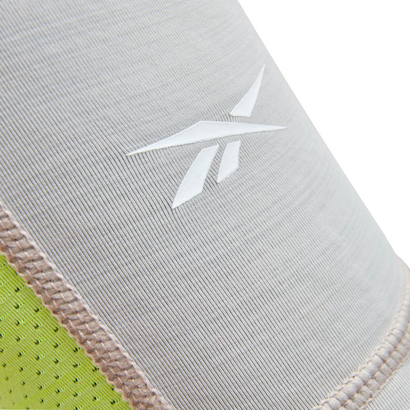 Compression sleeves Reebok Activchill RASL-13024GR Accessories/Strippers, sleeves Reebok