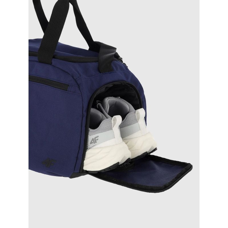 Sports bag (25 l) with shoe pocket 4F 4FWMM00ATBAU031-30S *Kategoria tymczasowa Your Sports Performance