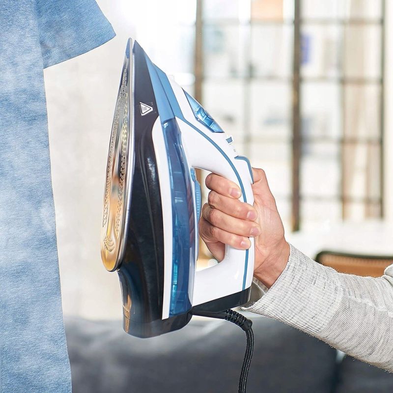 Black+Decker BXIR2402E steam iron (2400W; white) AGD - Produkty/Żelazka i generatory pary Your Sports Performance