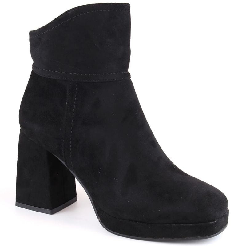 Suede ankle boots with a high heel and a platform, insulated M.Daszyński W SAN24A, black Footwear/Lifestyle/M.Daszyński Your Sports Performance