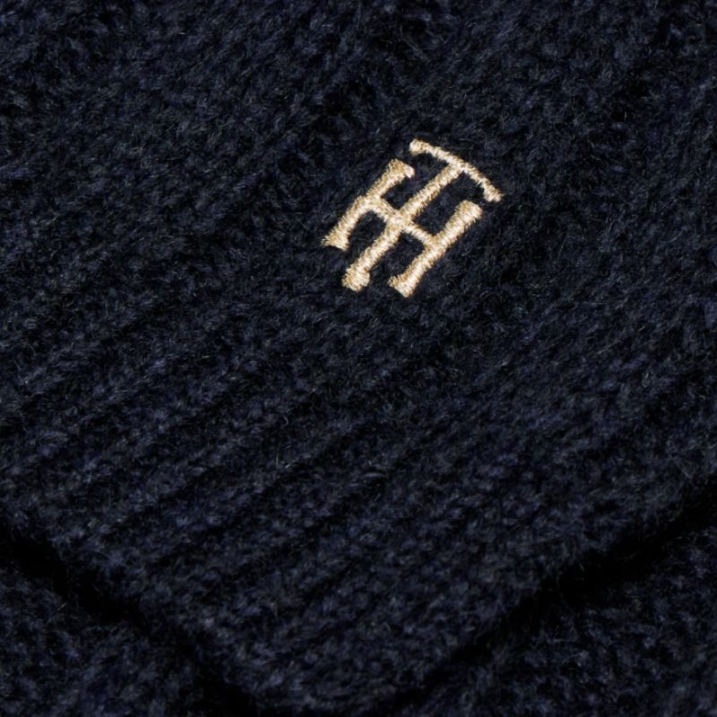 Tommy Hilfiger TH Timeless W scarf AW0AW13898 Clothing/Multisport/Tommy Hilfiger Tommy Hilfiger