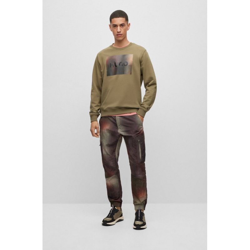 Hugo Boss men's cotton jersey sweatshirt with print, green (50488906-345) In preparation Your Sports Performance