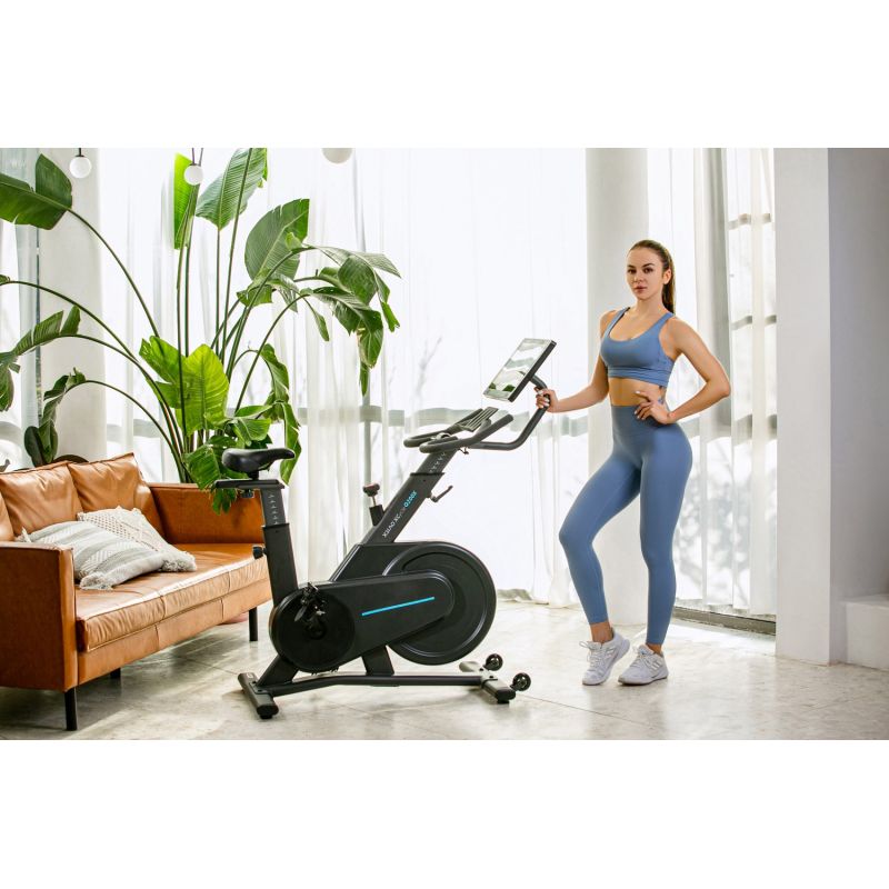 OVICX Q200X magnetic exercise bike with 15.6" TFT touchscreen, WIFI bluetooth & app In preparation Your Sports Performance