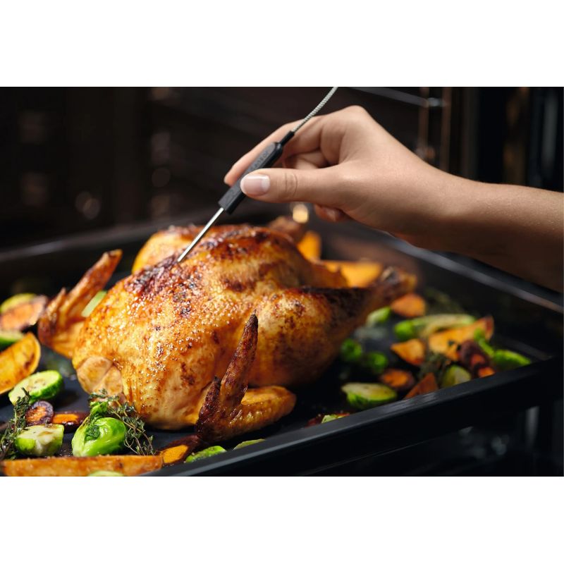 Steam oven with steam function SteamBake ELECTROLUX EOD6F77WZ black cleaning catalysis soft closing AGD - Produkty/Piekarniki do zabudowy Your Sports Performance