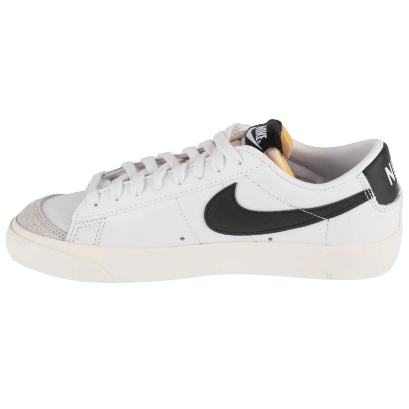 Nike W Blazer Low 77 DC4769-102 White 35.5 In preparation Nike