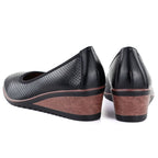 Women's openwork wedge pumps, black Vinceza 58629 To be categorized Your Sports Performance