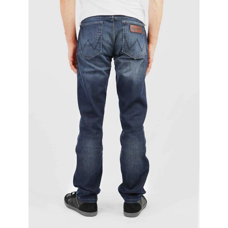 Wrangler® Greensboro Modern Regular W15QEE77T Clothing/Lifestyle/Trousers, shorts/Wrangler Your Sports Performance