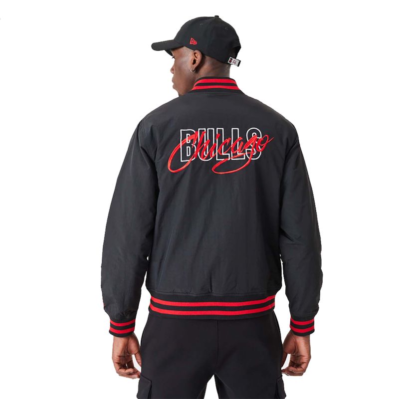 New Era NBA Chicago Bulls Script Bomber Jacket - 60332203 Odzież/Odzież na co dzień Your Sports Performance
