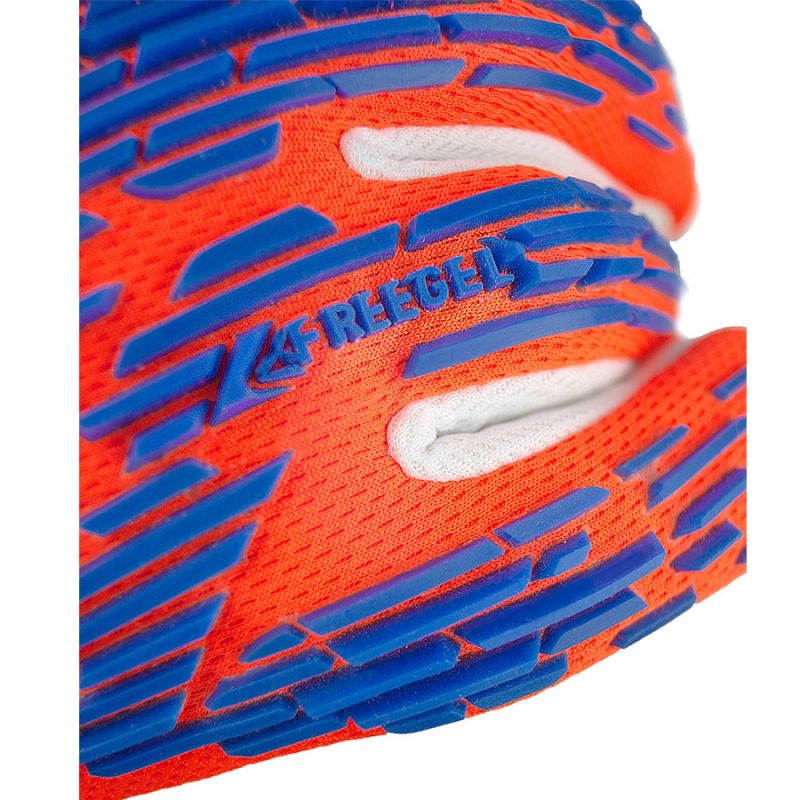Reusch Attrakt Freegel Silver M 54 70 235 2210 gloves Accessories/Gloves Your Sports Performance