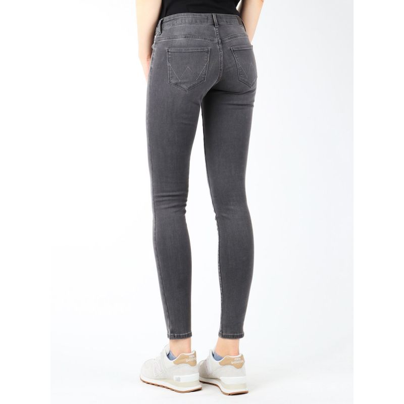 Wrangler Skinny Ash Jeans W28KLX86O Clothing/Lifestyle/Trousers, shorts/Wrangler Your Sports Performance