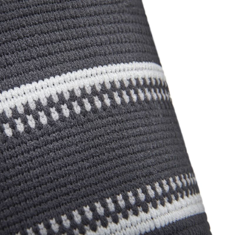 Adidas M ADSU-12532BK elbow stabilizing band Accessories/Straps/adidas Adidas