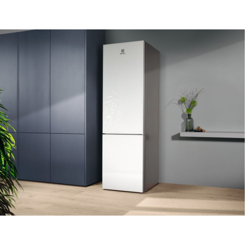 ELECTROLUX LNT7ME36G2 fridge-freezer AGD - Produkty/Lodówki wolnostojące Your Sports Performance