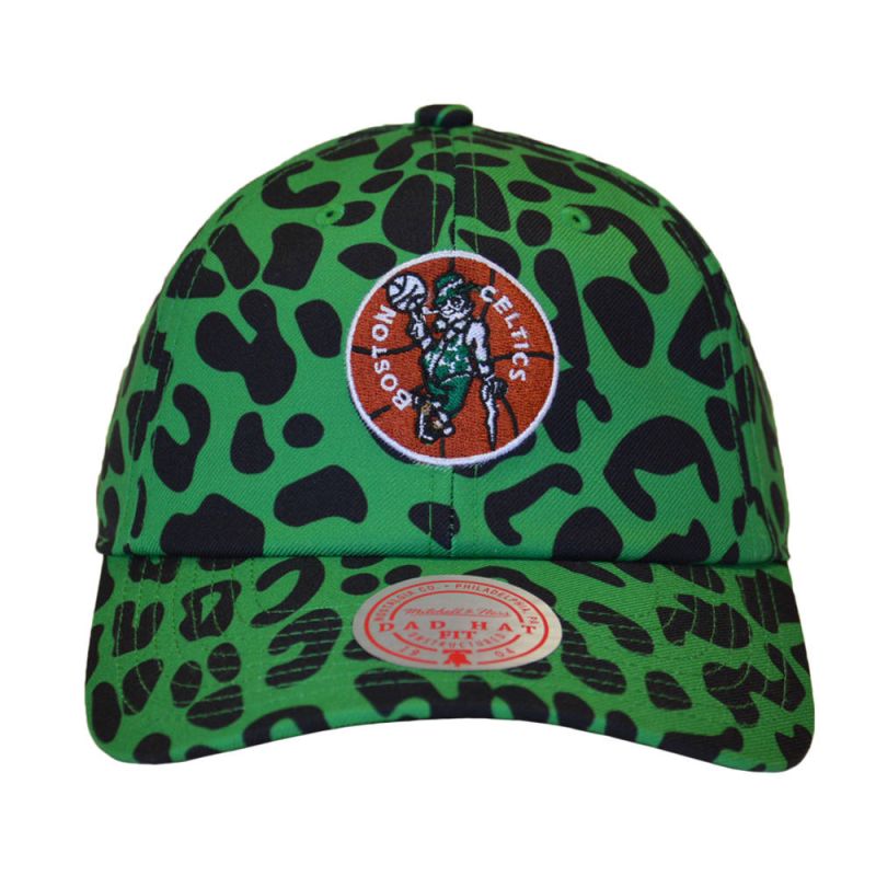 Mitchell & Ness NBA Boston Celtics Strapback Cap - 6LUOMM20061-BCEKYGN Odzież/Czapki/Czapki z daszkiem Your Sports Performance