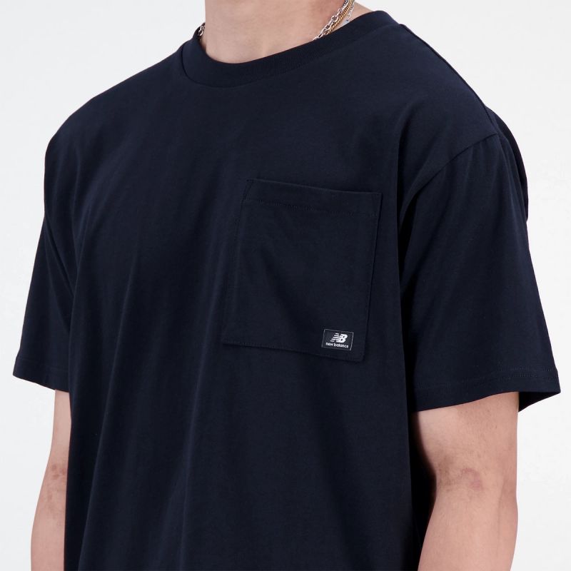 New Balance t-shirt Essentials Reimagined Cott M MT31542BK Clothing/Lifestyle/T-shirts/New Balance New Balance