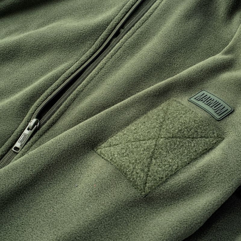Magnum Essential Fleece Sweatshirt M 92800082690 Clothing/Training/Magnum Your Sports Performance