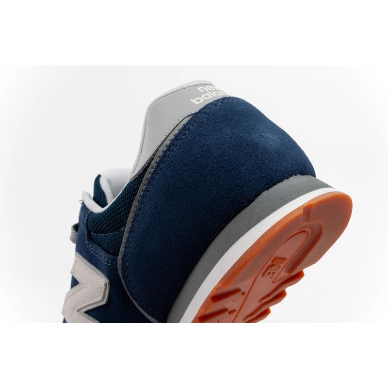 New Balance 373 men’s sports shoes, navy leather sneakers