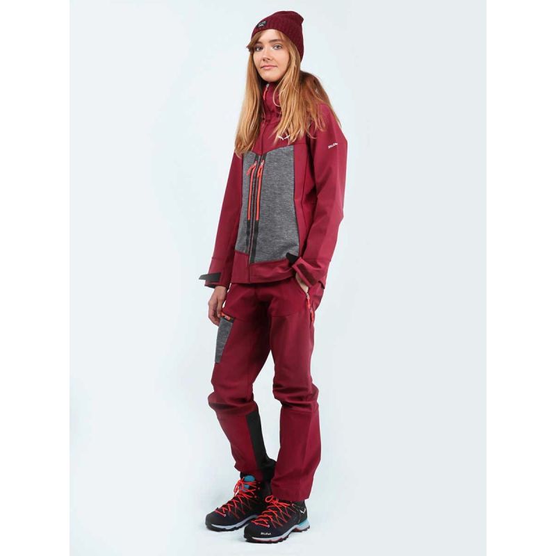 Salewa Comici SW/DST Jacket W JKT 28176-6361 Clothing/Outdoor/Salewa Your Sports Performance