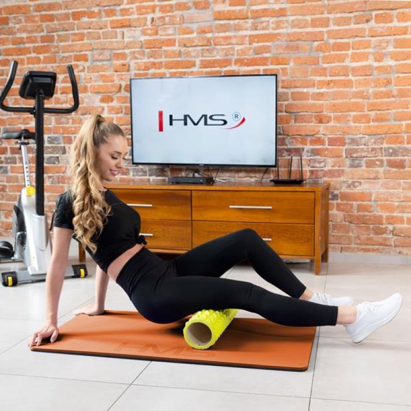 Club fitness mat with holes HMS Premium MFK01 Orange-Black Accessories/Training equipment Your Sports Performance
