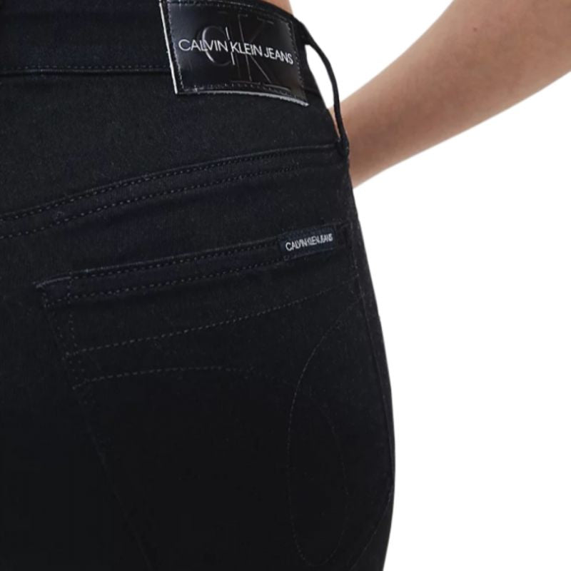 Calvin Klein Jeans Ckj 010 High Rise W J20J214104 Clothing/Lifestyle/Trousers, shorts/Calvin Klein Jeans Your Sports Performance