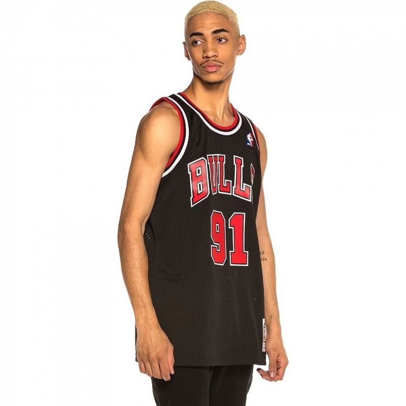 Mitchell &amp; Ness Chicago Bulls NBA Swingman Alternate Jersey Bulls 97 Dennis Rodman SMJYGS18152-CBUBLCK97DRD Clothing/Lifestyle/T-shirts/Mitchell & Ness Your Sports Performance
