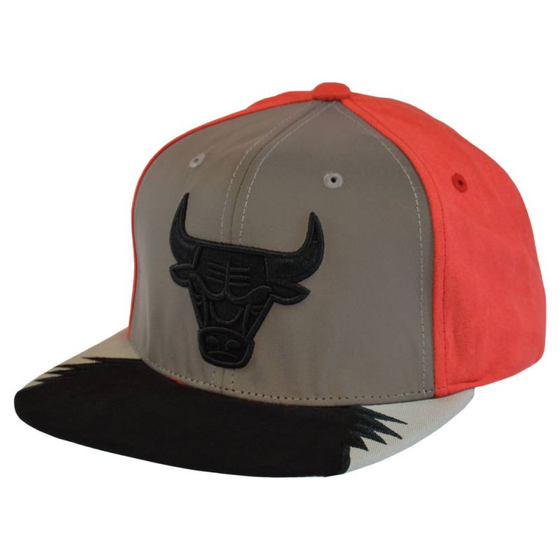 Mitchell & Ness NBA 5 Snapback Chicago Bulls Cap - HHSS1102-CBUYYPPPGYRD Odzież/Czapki/Czapki z daszkiem Your Sports Performance