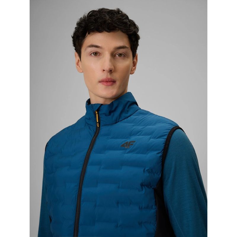 4F PRO trekking vest with Primaloft Silver filling for men 4F 4FWSS26TVJAM343-33S