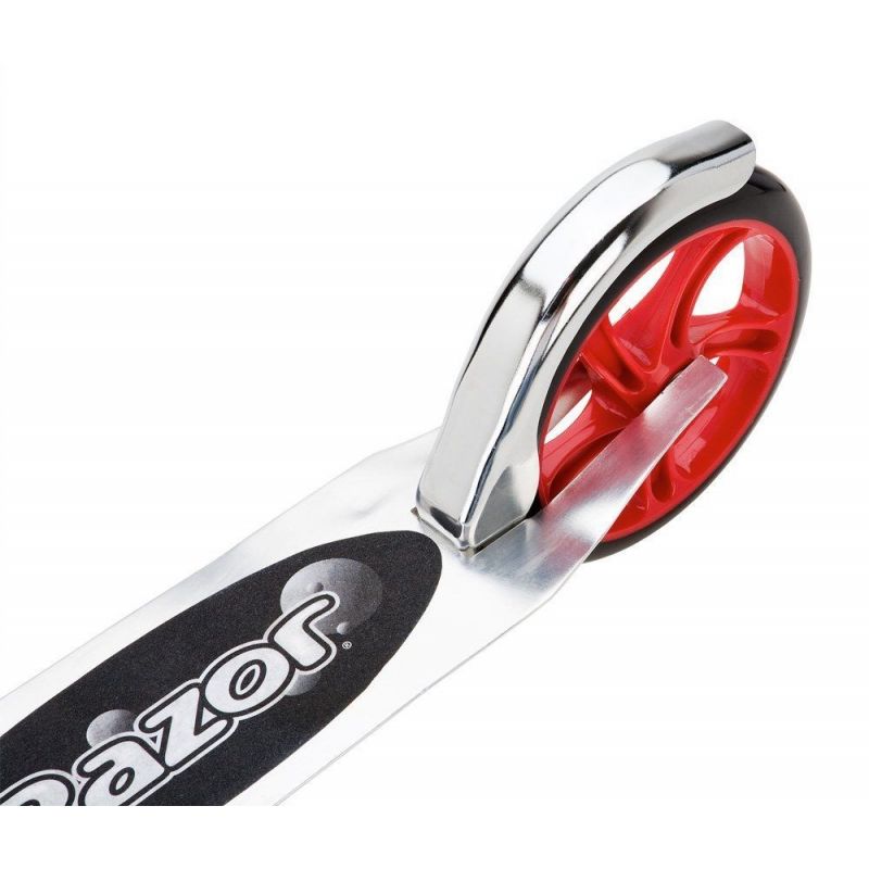 Razor A5 Lux Scooter 13073001 (silver) Import z Action/(Gry i zabawki) Sport i rekreacja/Hulajnogi tradycyjne (dla dzieci) Your Sports Performance