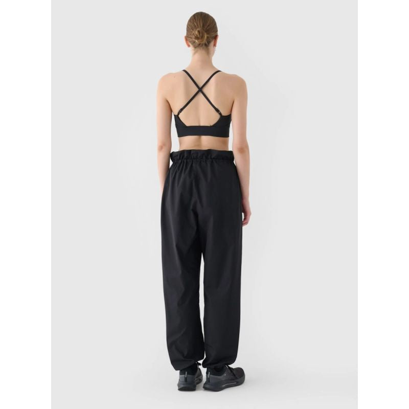 Women's casual oversize parachute pants 4F 4FRSS24TTROF1330-20S *Kategoria tymczasowa Your Sports Performance