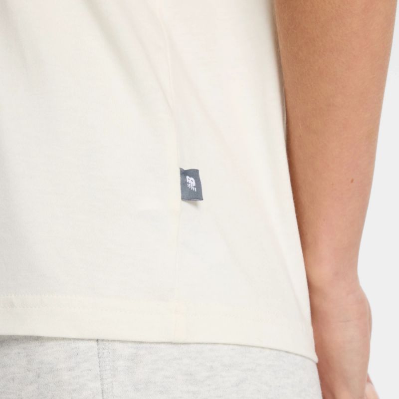 New Balance Sport Relaxed Graphic T-SH SST W WT51541SST Clothing/Lifestyle/T-shirts/New Balance New Balance