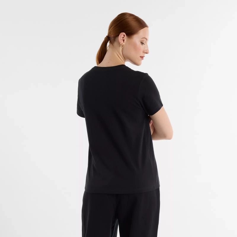 New Balance S/S Sport Jersey Logo W T-shirt WT43582BK Clothing/Lifestyle/T-shirts/New Balance New Balance