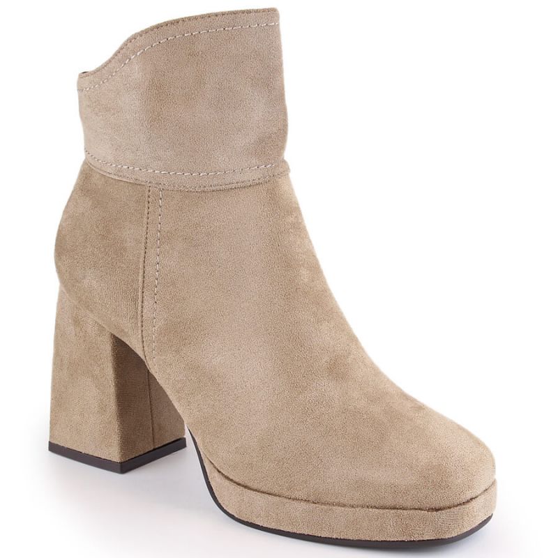 Insulated suede ankle boots with a high heel and platform M.Daszyński W SAN24B, beige Footwear/Lifestyle/M.Daszyński Your Sports Performance