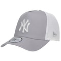 New Era New York Yankees MLB Clean Trucker Cap 11588490 Clothing/Multisport/New Era Your Sports Performance