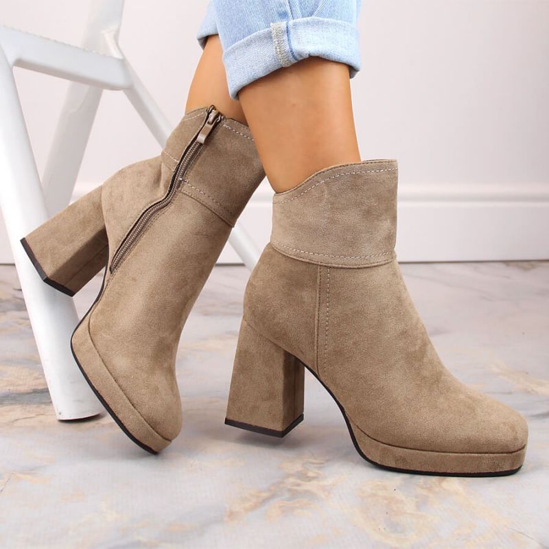 Insulated suede ankle boots with a high heel and platform M.Daszyński W SAN24B, beige Footwear/Lifestyle/M.Daszyński Your Sports Performance