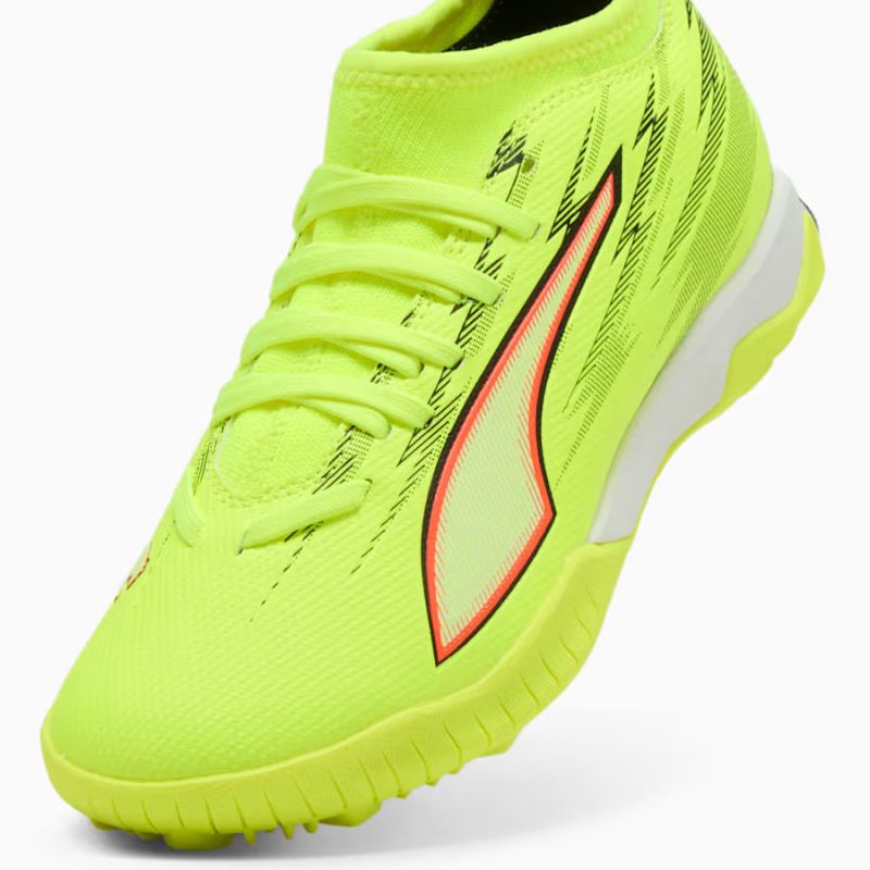 Puma Ultra 5 Match TT+ Mid Jr 108976-01 shoes To be categorized Your Sports Performance