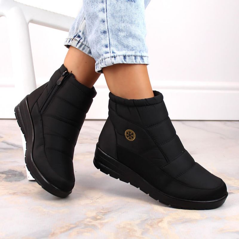 News W EVE437A black wedge snow boots Footwear/Outdoor/News Your Sports Performance
