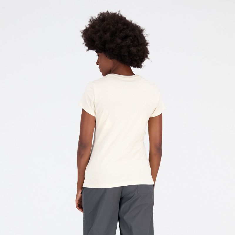 New Balance Essentials Stacked Logo CO TCM T-shirt W WT31546TCM Clothing/Lifestyle/T-shirts/New Balance New Balance