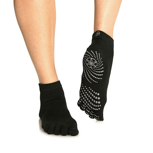 Gaiam black anti-slip socks S / M 52223 Clothing/Training/Socks Your Sports Performance