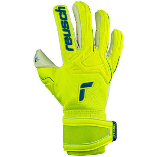 Goalkeeper gloves Reusch Attrakt Freegel Gold XM 5270935 2001 Accessories/Gloves Your Sports Performance